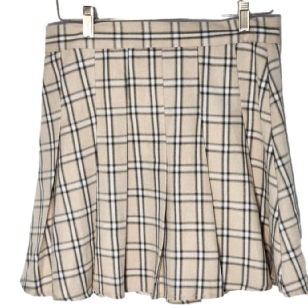 182. BLU PEPPER Tan, Black & White Plaid Pleated Skirt sz L